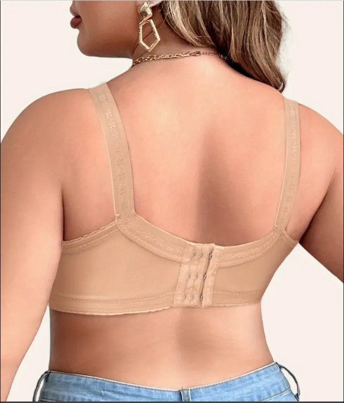 Elegant Plus Size Wire-Free Bra – Breathable & Stylish Comfort